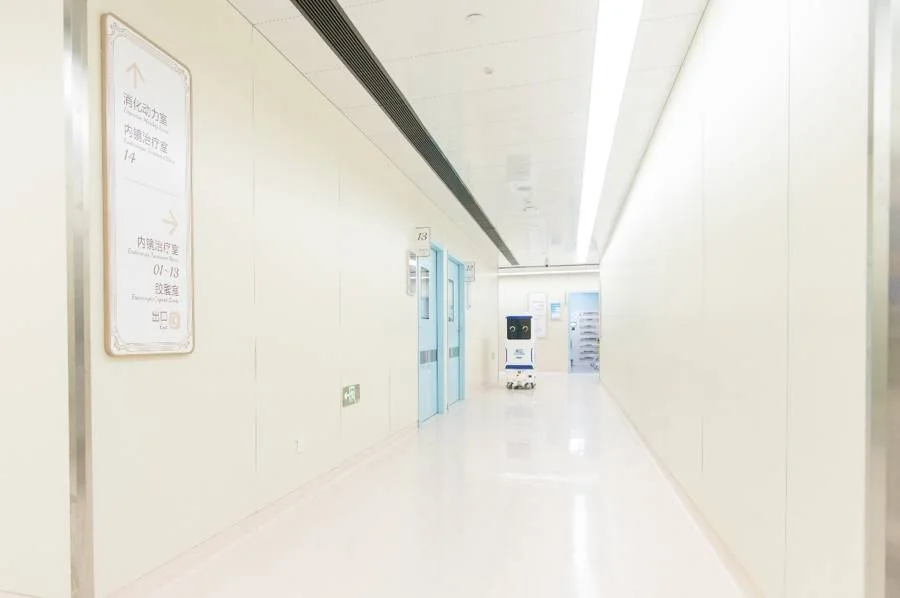 Ruijin Hospital, Shanghai Jiao Tong University School of Medicine · Corridor · Endoscopy area, Gastrointestinal Cancer Clinical Centre
