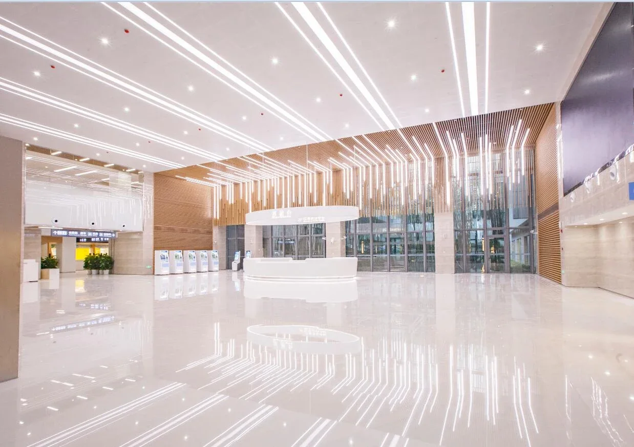 Fudan University Shanghai Cancer Center · Lobby · Pudong campus outpatient building