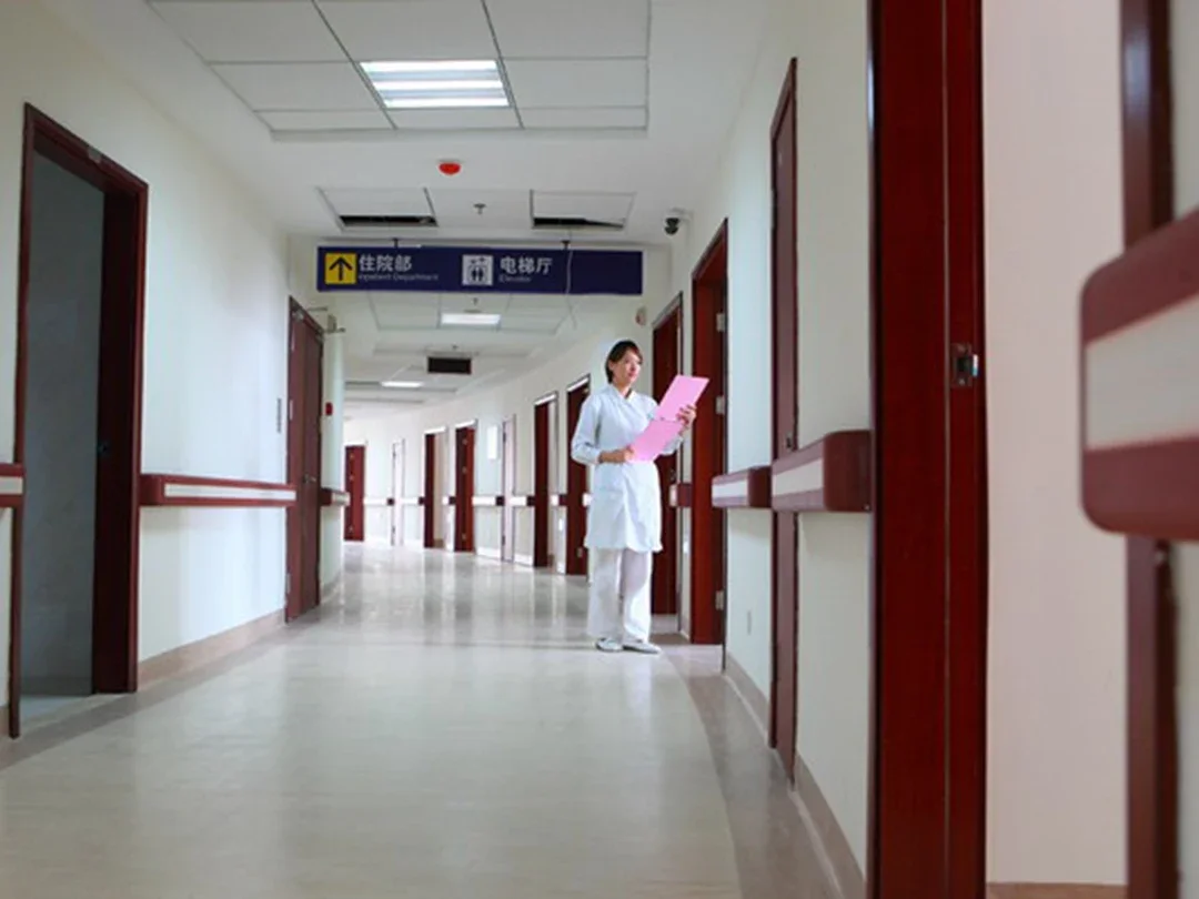 Shanghai Chest Hospital · Corridor · Inpatient area
