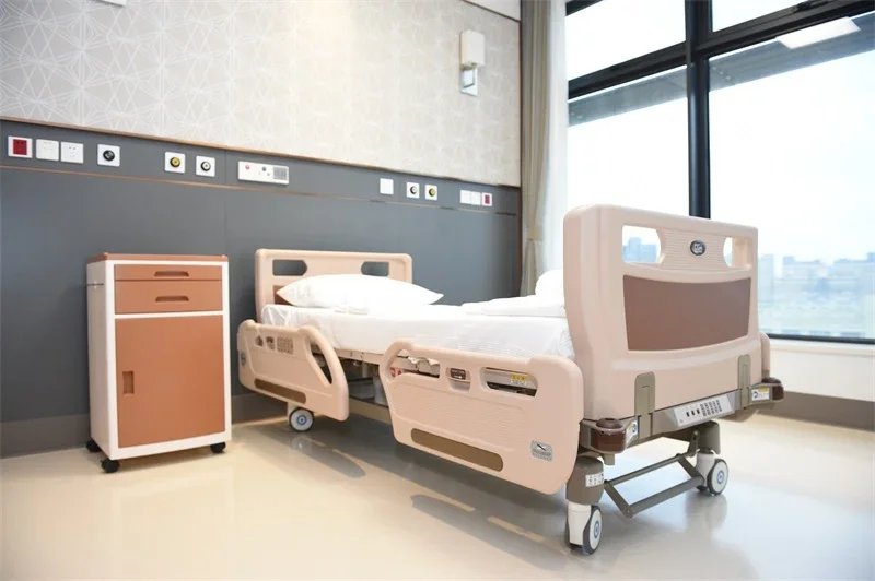 Jiahui International Hospital · Ward at the Guiping Road campus